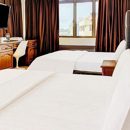 Tai Hoe Hotel Pengerang Kampung Sungai Rengit المظهر الخارجي الصورة